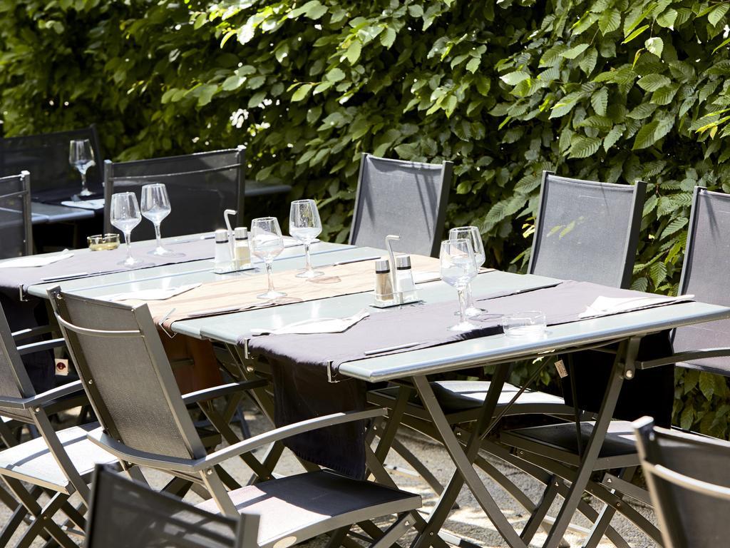 Campanile Clermont-Ferrand ~ Riom Hotel Exterior photo